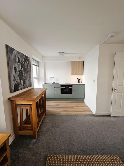 Beautiful And Bright !! Town/Harbour Apartment #1 بينزانس المظهر الخارجي الصورة